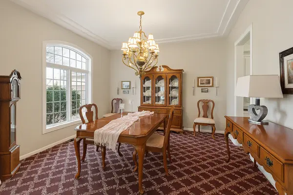 10100 Indigo DR, Eden Prairie, MN 55347