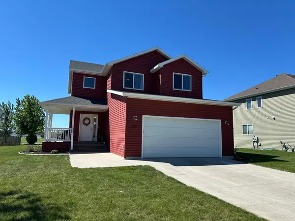 4893 LAVONNE CT S, Fargo, ND 58104