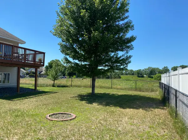1404 Meadow View DR, Princeton, MN 55371