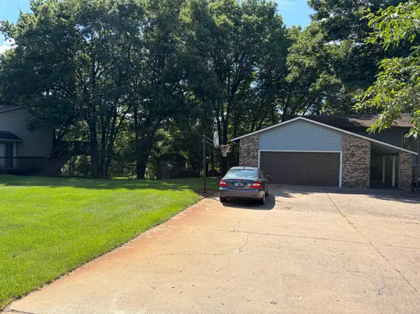 31522 Rum River DR NE, Cambridge, MN 55008