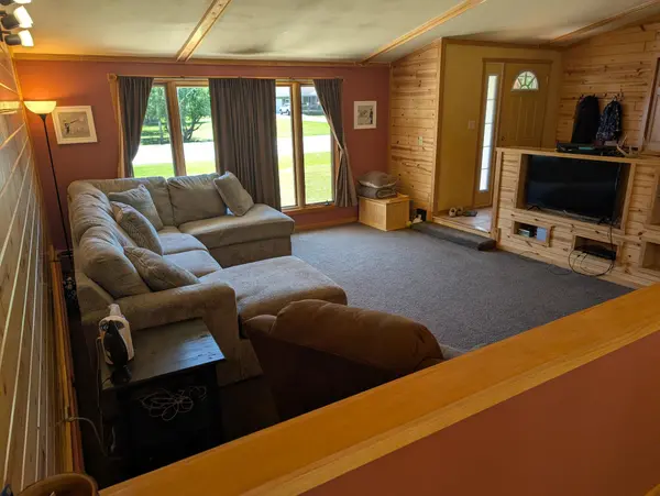 214 Shorewood DR, International Falls, MN 56649