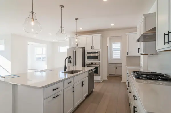 7129 201st ST W, Lakeville, MN 55044