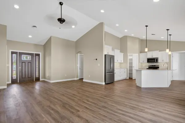 523 Legacy LN, Valley City, ND 58072