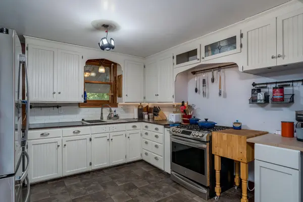 223 Joy AVE SW, Madelia, MN 56062