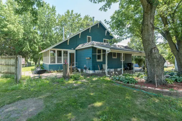 223 Joy AVE SW, Madelia, MN 56062