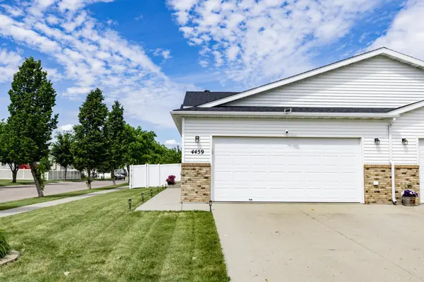 4459 15th ST S, Moorhead, MN 56560