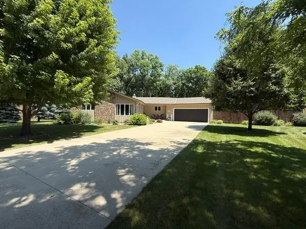 104 Cedar PT, Redwood Falls, MN 56283