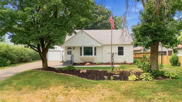 9000 Terrace RD NE,  Blaine,  MN 55434