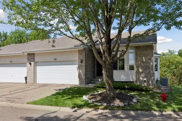 13323 Glenhaven CT, Apple Valley, MN 55124