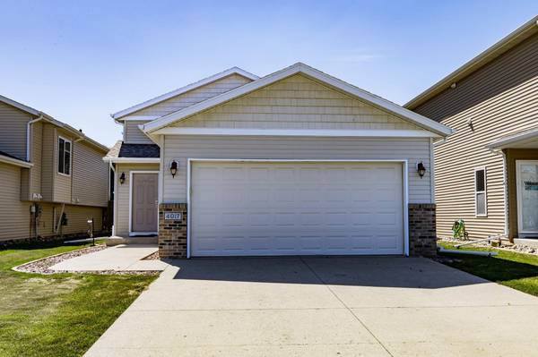 4017 9th ST S, Moorhead, MN 56560