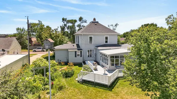 232 7th ST NW, Valley City, ND 58072