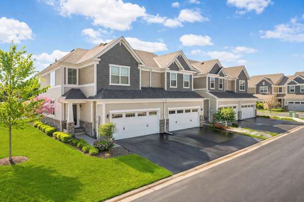 6999 Archer PL, Inver Grove Heights, MN 55077
