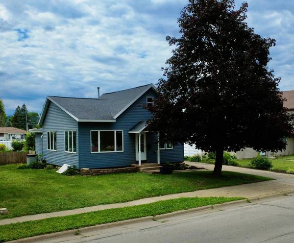 293 Orrin ST, Winona, MN 55987