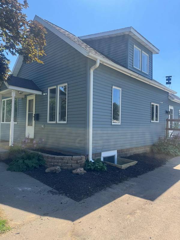 293 Orrin ST, Winona, MN 55987
