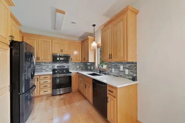 1355 Quasar CT S, Lakeland, MN 55043