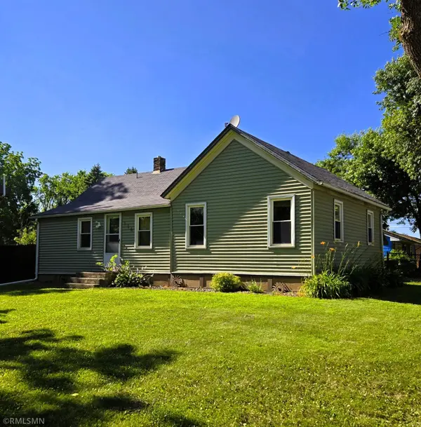 116 2nd ST NE, Plato, MN 55370