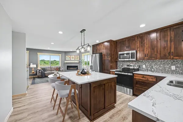 29499 390th ST, Le Sueur, MN 56058