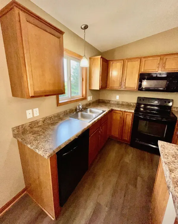 1905 20th ST SW, Austin, MN 55912