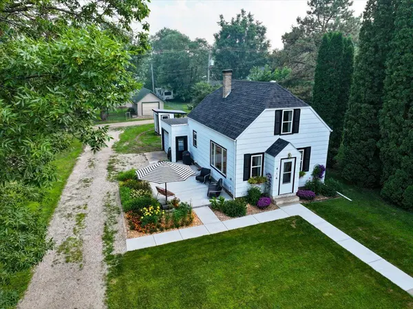 416 W Soo ST, Parkers Prairie, MN 56361