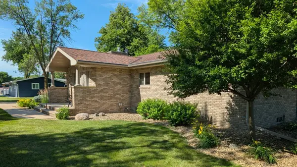 611 N 12th ST, Montevideo, MN 56265