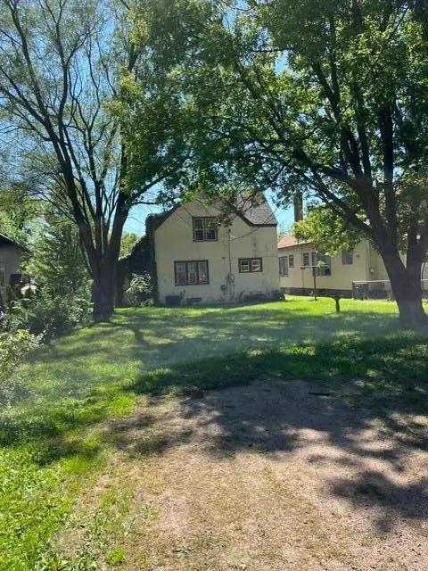 504 Riverside DR SE, Saint Cloud, MN 56304
