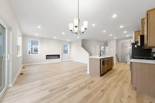 10370 Birchwood CIR, Victoria, MN 55318