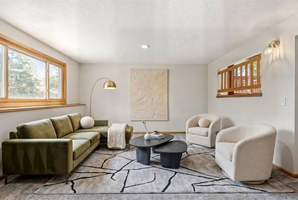 8064 Lower 147th ST W, Apple Valley, MN 55124