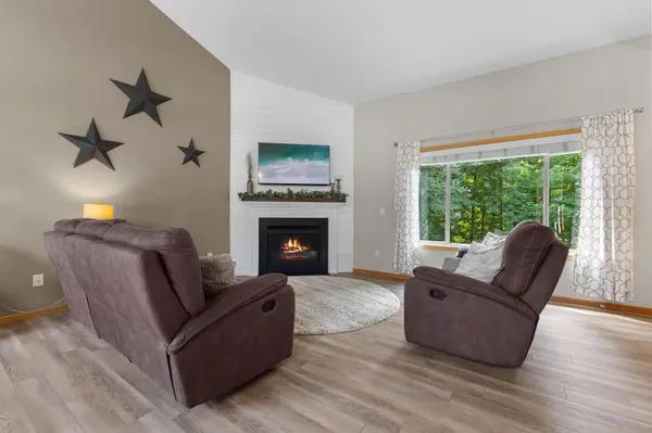 414 11th ST NW, Buffalo, MN 55313