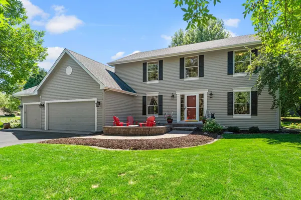 8010 Spruce TRL,  Eden Prairie,  MN 55347