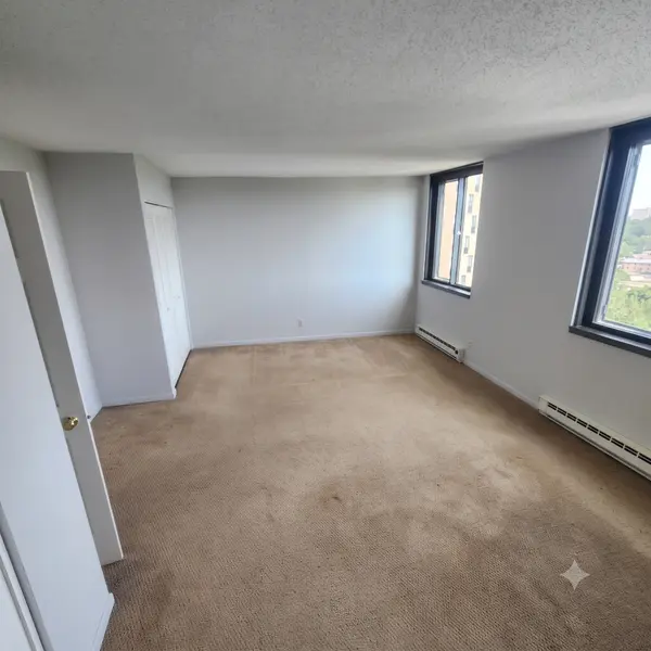 1181 Edgcumbe RD #1412, Saint Paul, MN 55105