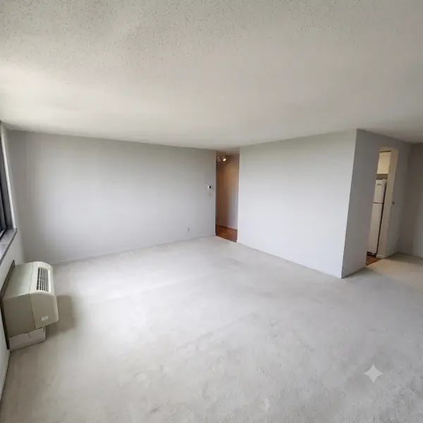 1181 Edgcumbe RD #1412, Saint Paul, MN 55105