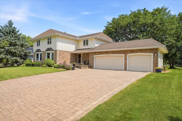 16015 46th AVE N, Plymouth, MN 55446