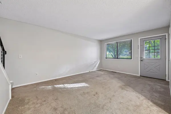 13316 Zenith LN, Eden Prairie, MN 55346