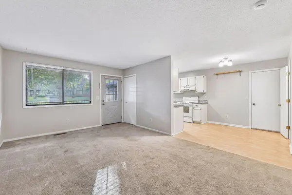 13316 Zenith LN, Eden Prairie, MN 55346