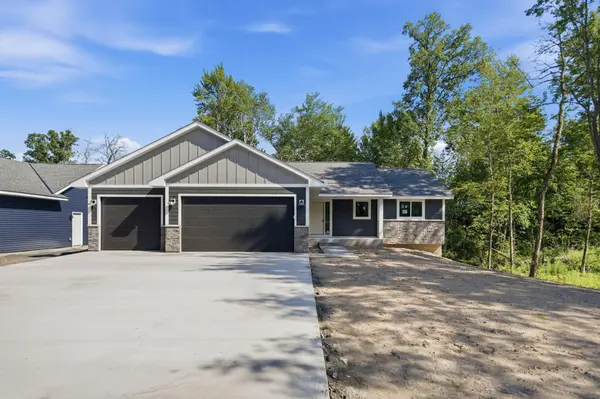 1333 E Aspen DR, Saint Croix Falls, WI 54024