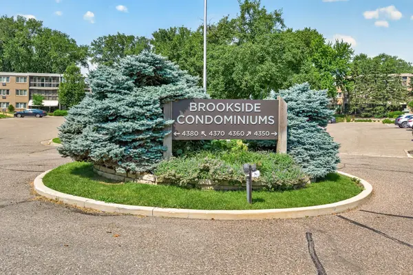4360 Brookside CT #209, Edina, MN 55436