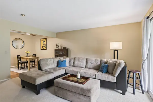 4360 Brookside CT #209, Edina, MN 55436