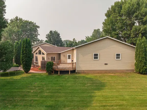 5708 Nightingale CT, Saint Cloud, MN 56303