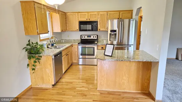8001 Jeffery AVE S, Cottage Grove, MN 55016