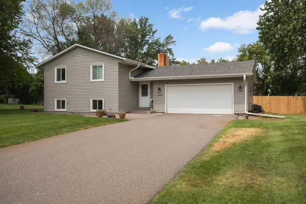 12420 Pineview TRL, Dayton, MN 55327