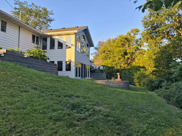 5840 Highway 19 BLVD, Cannon Falls, MN 55009