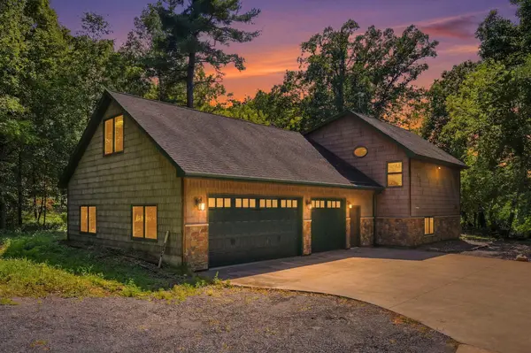 909 N Cascade ST, Osceola, WI 54020