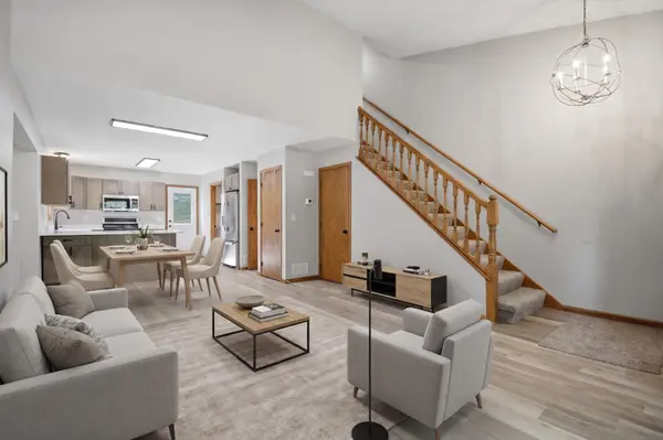 320 Jenny LN, Owatonna, MN 55060