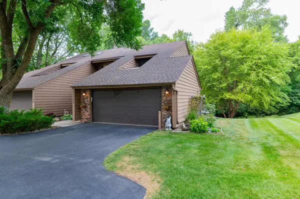 11170 36th PL N, Plymouth, MN 55441