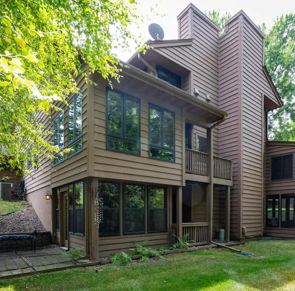 11170 36th PL N, Plymouth, MN 55441