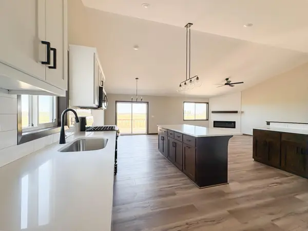 14250 277th AVE NW, Zimmerman, MN 55398