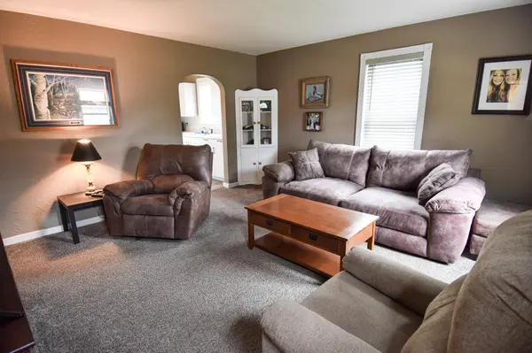 417 Kendall AVE S, Thief River Falls, MN 56701