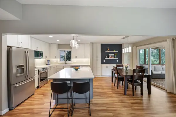 8944 Darnel RD, Eden Prairie, MN 55347
