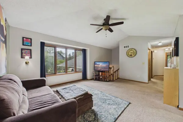 230 Mahtomedi AVE, Mahtomedi, MN 55115