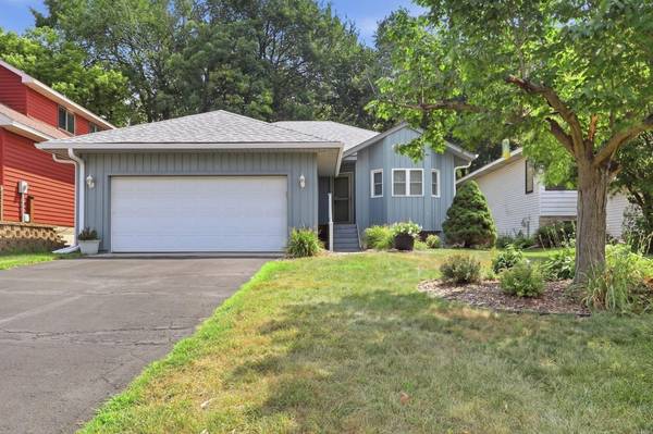 13150 Fordham CT, Apple Valley, MN 55124